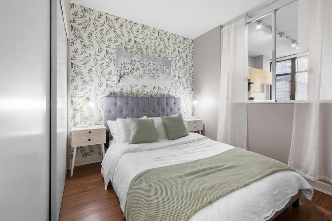 Top Floor Unit On Granville Strip Yaletown Area Vancouver Kültér fotó