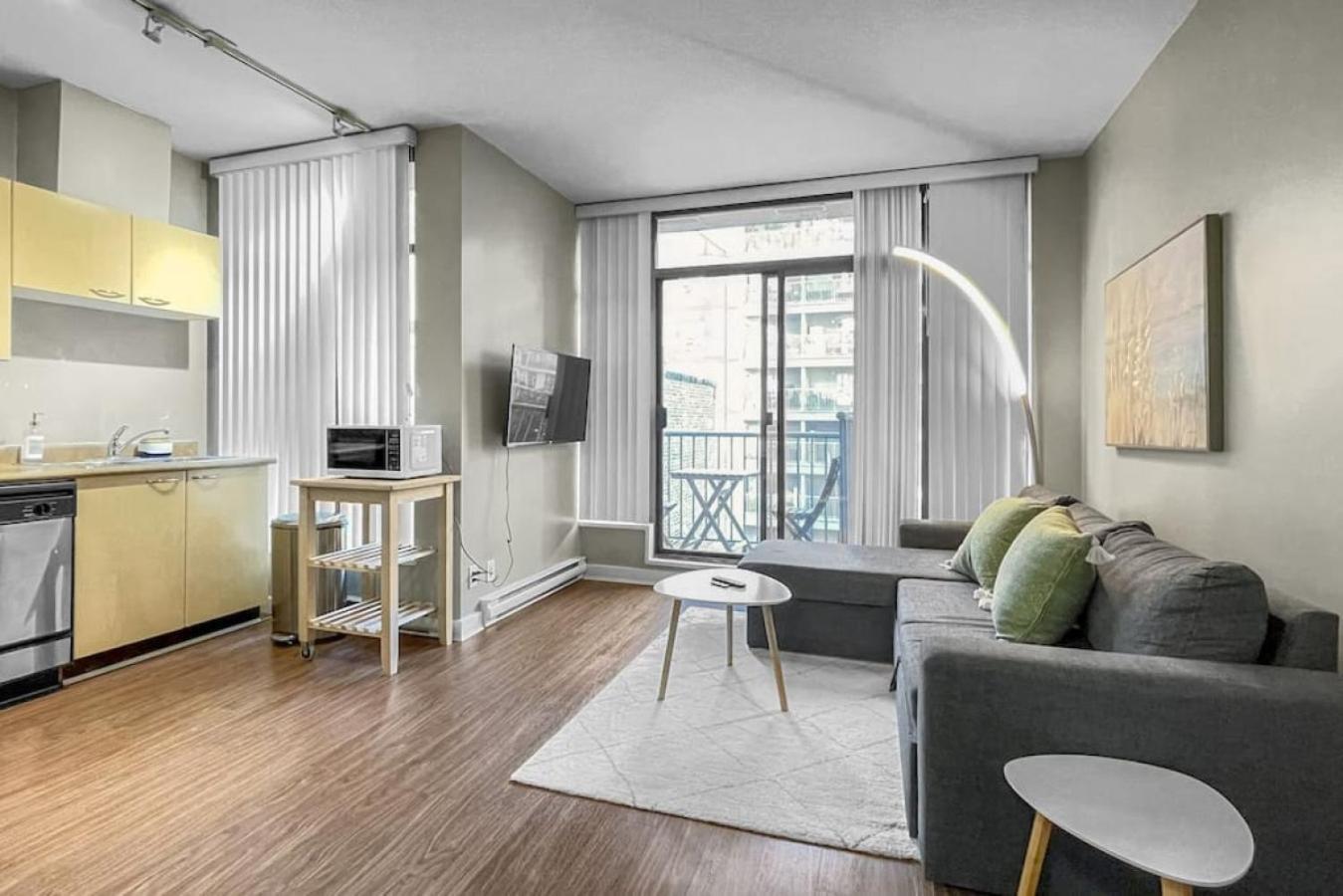 Top Floor Unit On Granville Strip Yaletown Area Vancouver Kültér fotó